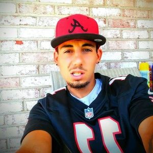 Meet your Posher, Dustin